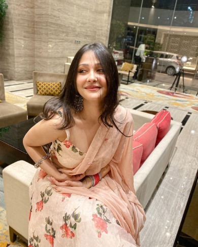 model Call Girls in Ghaziabad